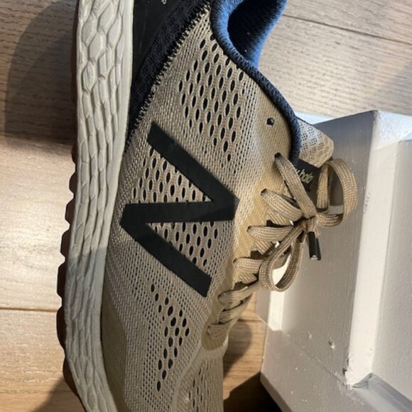 New Balance Fresh Foam Gobi V2 - Picture 2 of 6